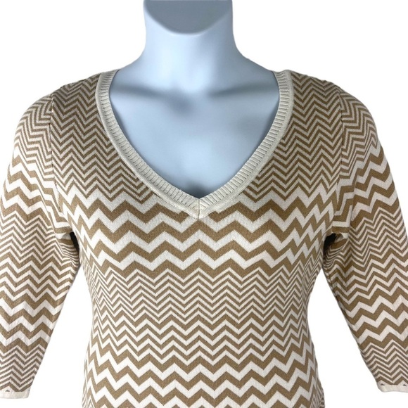 Tab and White Chevron Sweater Bodycon Dress Size Medium - Picture 10 of 11